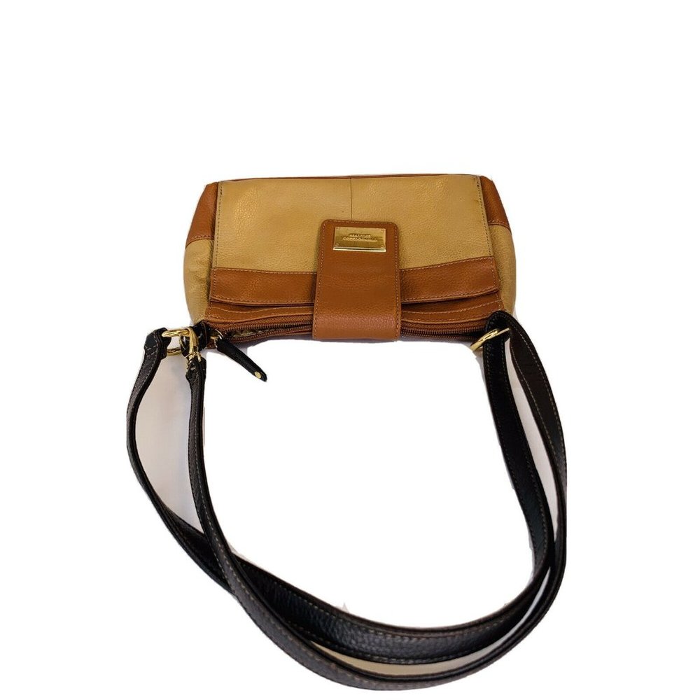 Tignanello Vintage Pebbled Leather Shoulder Bag - Picture 5 of 13